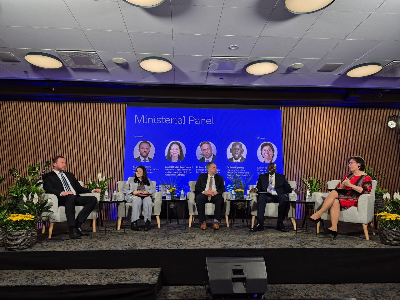 Madame La ministre a participe, le 27 mai 2025, à une séance de dialogue ministériel en marge de l'Africa Business Forum 2025 à Tallinn, sous le thème : « Libérer le potentiel d'un avenir numérique et vert ». 