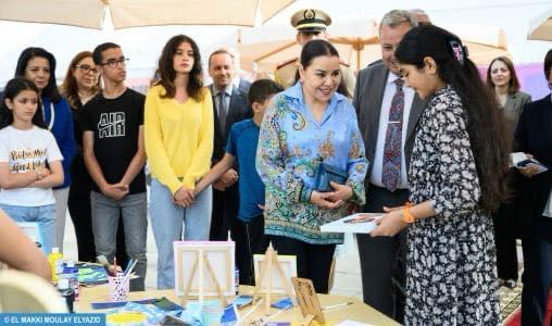 Mme la Ministre a signé, le 14 juin 2025, une convention de partenariat avec Fondation Lalla Asmae et l’Université Mohammed V de Rabat, dans le cadre de l’Université Numérique afin d'intégrer les jeunes sourds et malentendants dans l’éducation numérique.