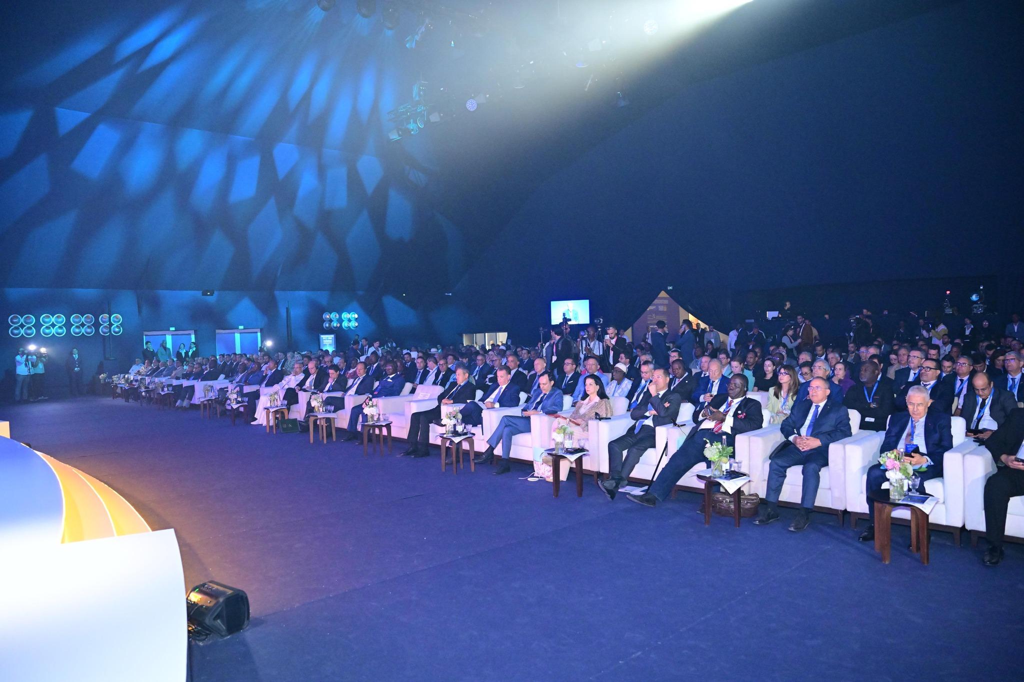 Madame la Ministre a pris part, le 20 juin 2025 à Laâyoune, aux travaux du Forum parlementaire sur la coopération économique entre le Maroc et le Parlement de la Communauté économique et monétaire de l’Afrique centrale (CEMAC).