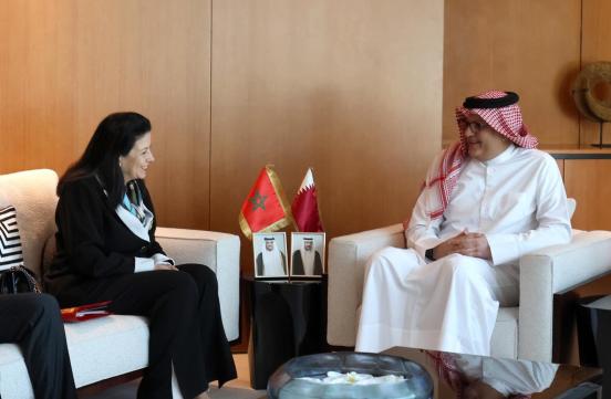 Madame la Ministre Amal El Fallah Seghrouchni rencontre son homologue qatari, Monsieur le Ministre Mohammed bin Ali bin Mohammed Al Mannai dans le cadre de sa participation au Web Summit Qatar 2026.