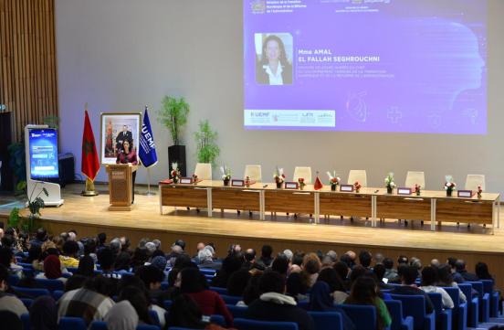 Madame la Ministre a participé au séminaire scientifique organisé par l'Université Euromed à Fès sur le thème « IA et l'Innovation dans la Transformation Digitale des Entreprises et leurs Applications dans l'Industrie X.0 et les Industries de la Santé ».