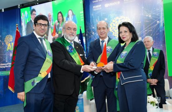 Mme Amal El Fallah Seghrouchni, ministre déléguée chargée de la Transition numérique et de la Réforme de l’administration, a reçu le Prix ”Méditerranée 2026”